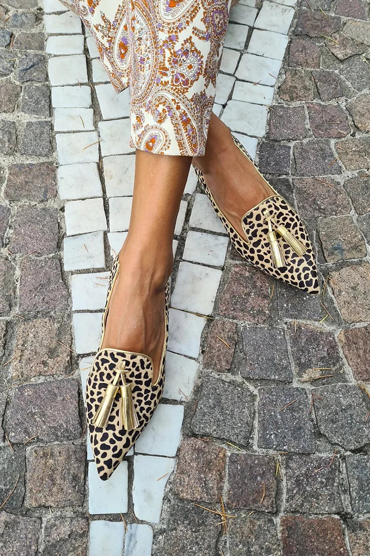 LEOPOLDINE | Elegant loafers with a pointed toe and tassels for a refined look