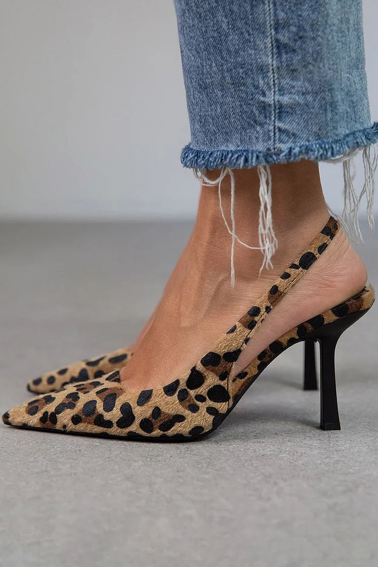LEONORA | Elegant animal print décolleté for a bold style