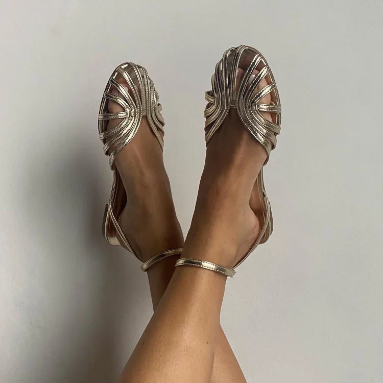 SOLE | Elegant woven flat sandals for a sophisticated look