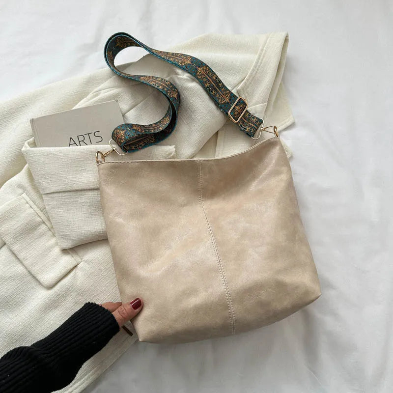 Urok Vintage Chelsea | Leather Shoulder Bag