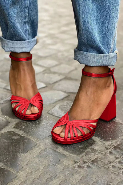 LUMA | Elegant Metallic Heeled Sandal with Fluorescent Heel for a Unique Style