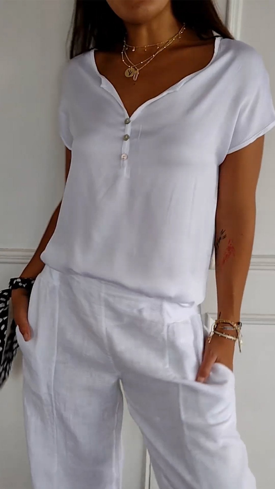 Sylvette - Minimalist Sleek Top